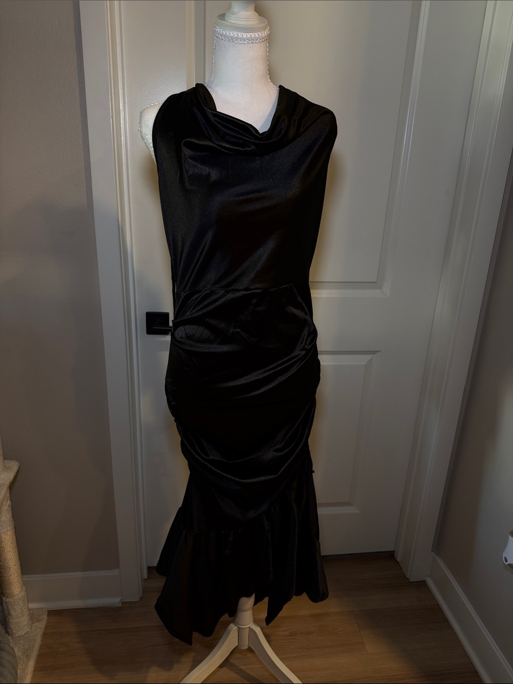 SHEIN Black Sleeveless Cowl-Neck Maxi Dress
